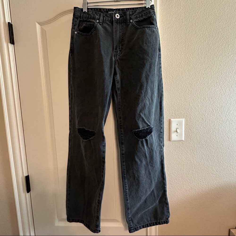 Boohoo Mid-Rise Ripped Dad Jeans